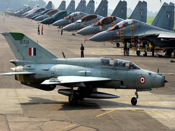 Máy bay chiến đấu Sukhoi-30 MKT của Ấn Độ rơi gần biên giới Trung Quốc