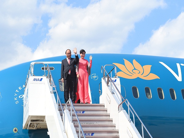 Thủ tướng Nguyễn Xuân Phúc đến Thủ đô Tokyo, bắt đầu chuyến thăm Nhật Bản