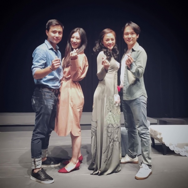 Thu Quỳnh - Thanh Sơn cùng các bạn diễn Hàn Quốc