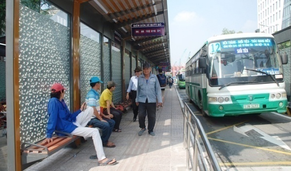 Trạm trung chuyển xe buýt trên đường Hàm Nghi chính thức đưa vào sử dụng, trị giá hơn 8,5 tỉ đồng. Ảnh: Báo Thanh niên