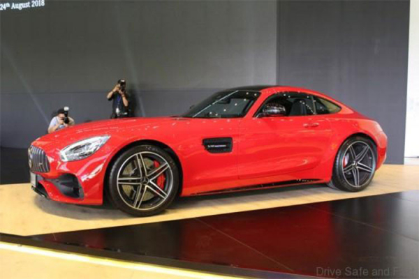 mercedes-amg-gt-c-coupe-gia-8277-ty-dong-tai-malaysia-Hinh-2
