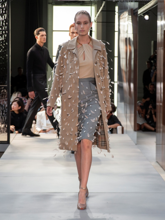 Burberry Spring_Summer 2019 Collection - Look 44