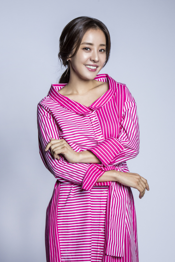 Oh Dal-nim (Park Eun-hye) 