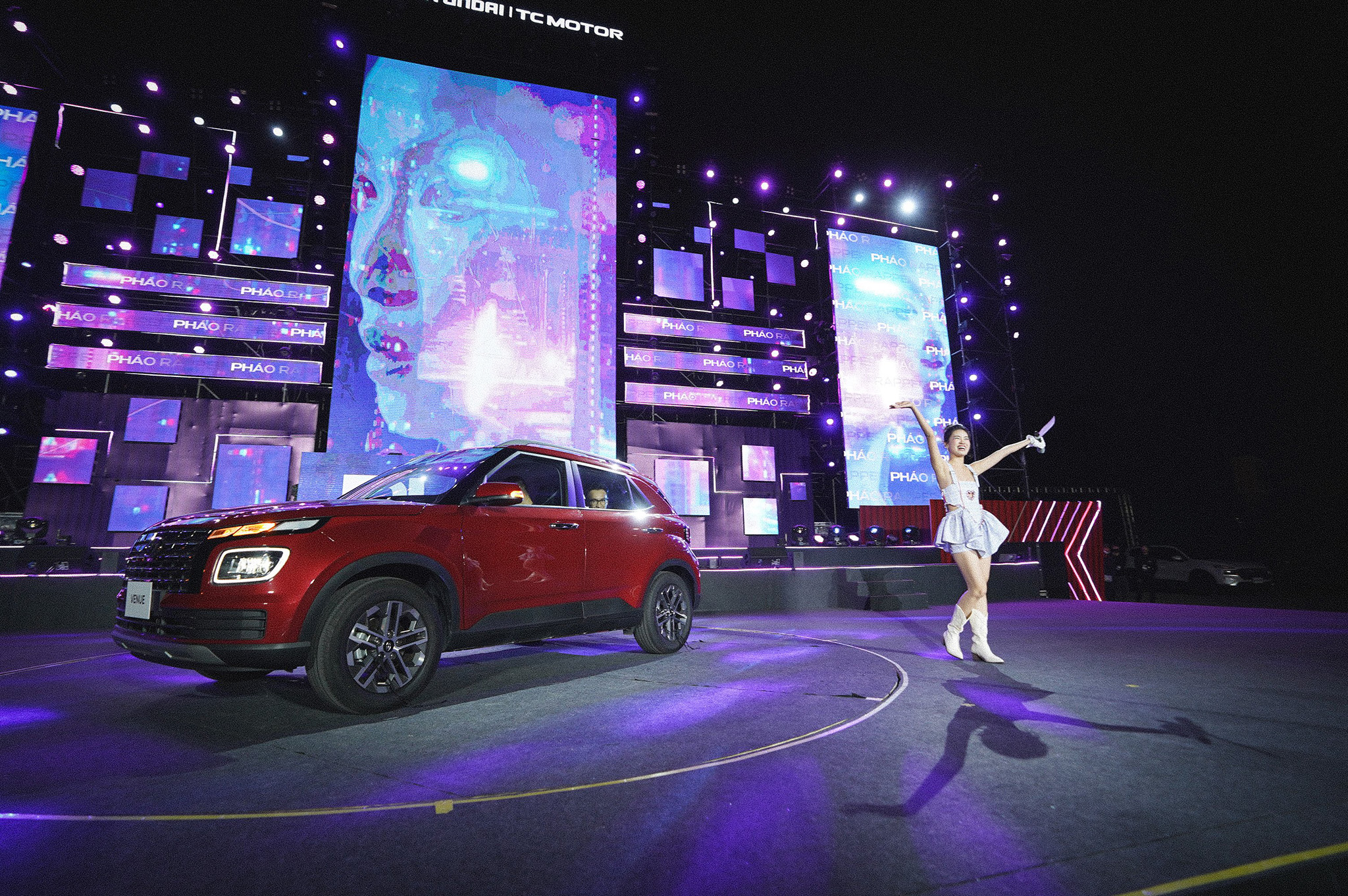 Hyundai Venue chính thức xuất hiện trên sân khấu của đêm nhạc EDM 