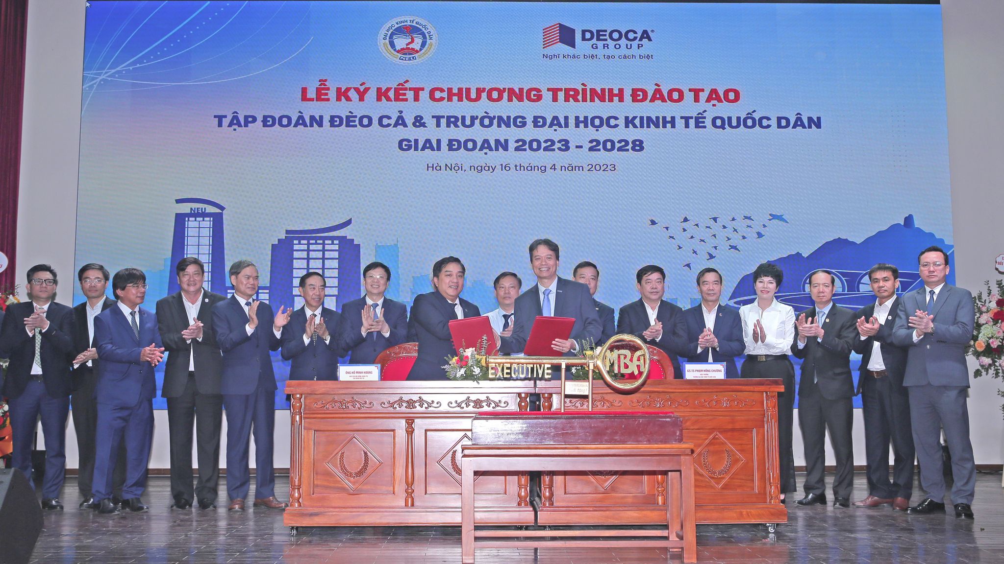 Tập đoàn Đèo Cả và Trường Đại học Kinh tế Quốc dân cùng ký kết hợp tác chiến lược giai đoạn 2023 - 2028