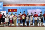 Dai-ichi Life Việt Nam hỗ trợ trẻ em bị ảnh hưởng bởi dịch Covid-19 tại Quận Phú Nhuận