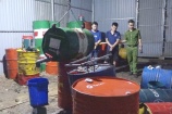 Quảng Ninh: Khởi tố 3 đối tượng sản xuất dầu nhờn giả tại TP Cẩm Phả