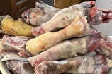 Hà Tĩnh: Phát hiện 225kg sản phẩm động vật đông lạnh không rõ nguồn gốc
