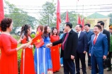 Chủ tịch Quốc hội Vương Đình Huệ thăm, tặng quà, chúc Tết hộ nghèo, gia đình chính sách, người có công tại Nghệ An