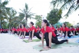Ấn tượng 500 người đồng diễn Yoga chào mặt trời tại Hà Nội