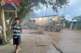 Thanh Hóa: Khói bụi ngập trời khi thi công đường vào nhà máy xi măng Đại Dương