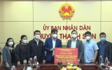 TCĐT Thương hiệu và Pháp luật tặng vật tư y tế cho lực lượng tuyến đầu phòng, chống dịch Covid-19 tại huyện Thanh Sơn