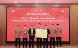 LPBank trao thưởng 5 tỷ đồng, đồng hành cùng Đội tuyển Bóng đá Việt Nam đăng quang ngôi vô địch Đông Nam Á