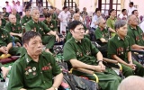 Thủ tướng yêu cầu hoàn thành trao quà cho người có công trước ngày 28/4