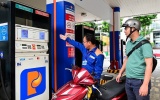 Giá xăng dầu giảm mạnh, RON 95 giảm hơn 1.300 đồng/lít