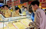 Giá vàng ngày 28/8: Vàng SJC giảm, thế giới hồi phục nhẹ