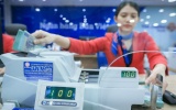 Hàng loạt ngân hàng hạ lãi suất tiết kiệm 0,5 - 0,7%
