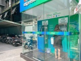 Người dân quen với 'cà thẻ' và thanh toán qua app, ATM vắng khách dịp cận Tết