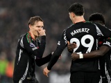 Arsenal hạ gục West Ham ở trận derby 7 bàn, vươn lên nhì bảng