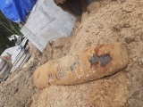 Đào móng làm nhà, phát hiện quả bom 250kg