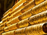 Giá vàng ngày 8/12: Vàng trong nước đồng loạt ngược chiều thế giới