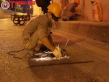 Hà Nội: Công nhân 'trắng đêm' sửa chữa hầm Kim Liên