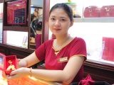 Hà Nội: Thị trường vàng sôi động ngày vía Thần Tài 