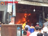 Hà Tĩnh: Cháy lớn dữ dội gần khu vực Trung tâm Thương mại Tây Sơn