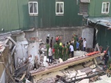 Hà Tĩnh: Nhà dân bất ngờ đổ sập khiến công nhân mắc kẹt