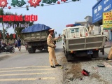 Hà Tĩnh: Xe bán tải tông xe máy, một phụ nữ tử vong