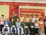 Hội nghị tuyên truyền pháp luật và trao tặng 'Phao cứu sinh vì người nghèo' tại huyện Hải Hà