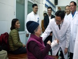 Phó Thủ tướng Vũ Đức Đam thăm bệnh nhân, bác sĩ ngày 30 Tết