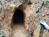 Thanh Hóa: Chủ tịch UBND huyện Quan Hóa xin hỗ trợ thuốc nổ đánh sập các hầm khai thác của 'vàng tặc'