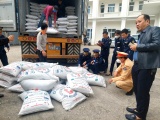 Thanh Hóa: Tạm giữ 35 tấn đường nghi nhập lậu