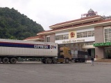 Lạng Sơn: Trên 100 xe nông sản thông quan dịp đầu năm