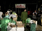 Thừa Thiên Huế: Phát hiện xe tải chở đầy hàng lậu trên Quốc lộ 1