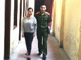 Hà Nội: Tóm gọn  'Nữ quái hai ngón' hành nghề trong bệnh viện