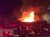 Mỹ: Hàng chục người chết trong vụ hỏa hoạn kinh hoàng ở Oakland