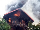 Hà Nội: Cháy lớn ở cửa hàng cầm đồ trên phố Phùng Hưng