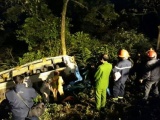 Tai nạn kinh hoàng: Xe khách rơi xuống vực sâu 100m ở Lào Cai, hàng chục người thương vong