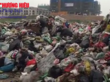 Hà Nội: Bắt tại trận xe của Công ty thu gom rác đổ trộm chất thải