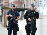 Bắt 7 nghi phạm liên quan tới vụ tấn công gần Nghị viện Anh