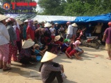 Thừa Thiên Huế: Người dân tiếp tục phản đối gay gắt xe chở rác vào khu xử lí