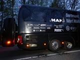 Đức: 3 quả bom phát nổ gần xe buýt CLB Dortmund, một cầu thủ bị thương