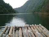 Lạng Sơn: Một gia đình 3 người mất tích trên hồ thủy điện Thác Xăng