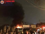 Hà Nội: Cháy lớn tại gara ô tô trên đường Ngô Thì Nhậm