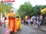 TP Huế: Hàng nghìn Phật tử đội mưa thành kính tham gia lễ rước Phật