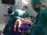 Quảng Ninh: Phẫu thuật thành công cho em bé bị đa dị tật bẩm sinh