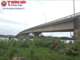 Quảng Trị: Bờ sông Thạch Hãn sạt lở nghiêm trọng, đe dọa cây cầu mới gần 60 tỷ đồng
