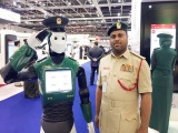 Robot cảnh sát đầu tiên trên thế giới 'gây sốt' ở Dubai